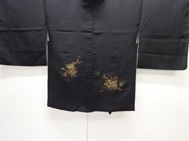 御所車に枝梅模様織り出し絵羽織